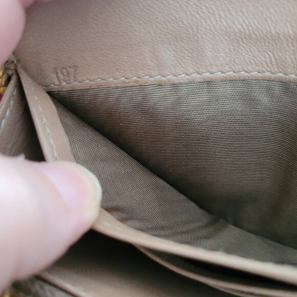 Miu Miu Wallet Matelasse Beige Large Accordion Card Holder Logo Leather Zip - Picture 7 of 10